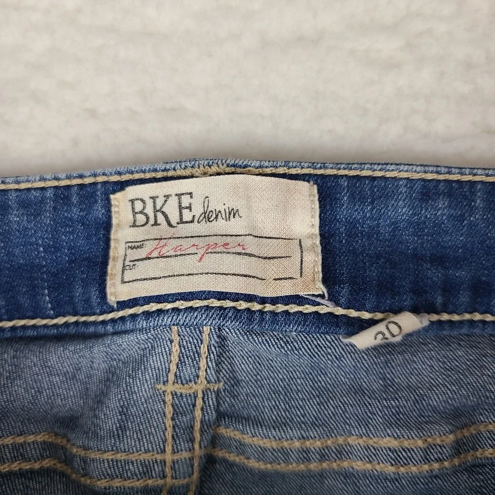 Buckle Jeans Womens 30 Blue Harper Capri Medium Wash BKE Denim *